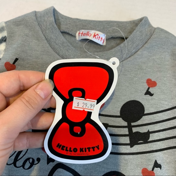 2T-3T Hello Kitty NWT grey piano sweater with fleece arms - Picture 4 of 6